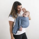 5 raisons d’utiliser une écharpe porte-bébé pour le portage physiologique de votre tout petit !