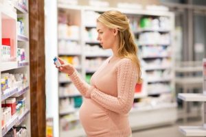medicament contre indique chez la femme enceinte